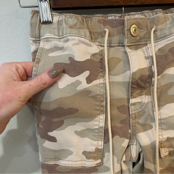 American Eagle Women's Next Level Stretch Camo Joggers Tan Brown Size XXS 000 - Picture 4 of 8